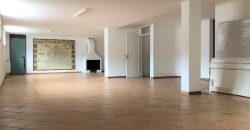 Lussuosa Villa in Zona Residenziale Lussuosa Villa in Zona Residenziale