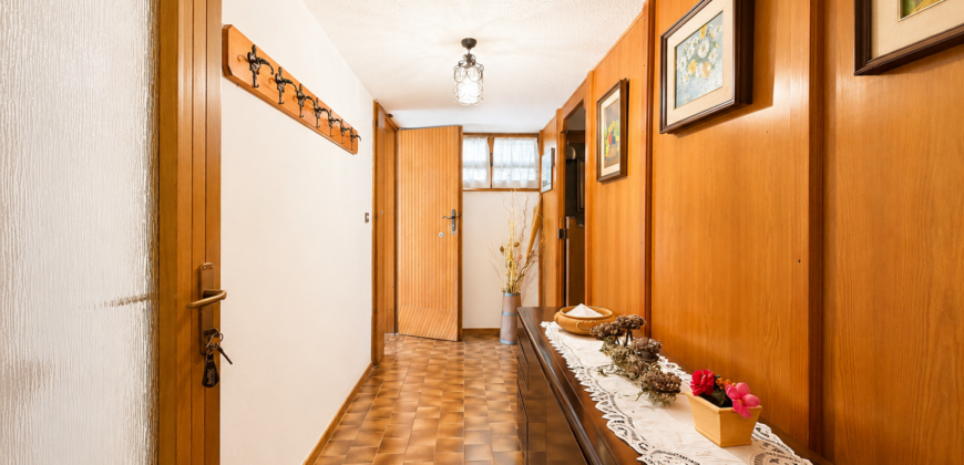 Villa Quadricamere Con Ampio Giardino