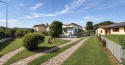 Villa Quadricamere Con Ampio Giardino