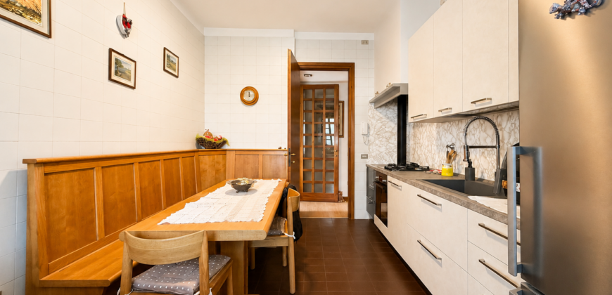 Villa Quadricamere Con Ampio Giardino