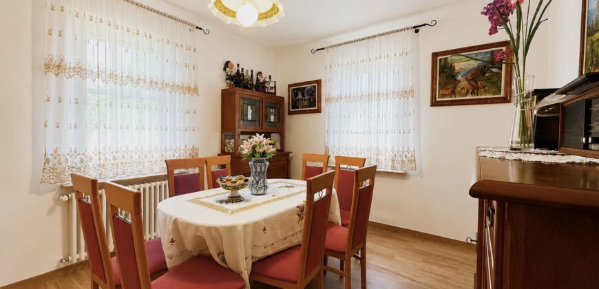 Villa unifamiliare con giardino