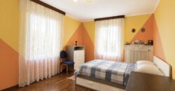 Villa unifamiliare con giardino