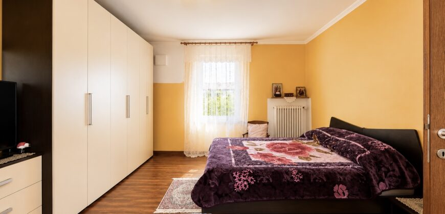 Villa unifamiliare con giardino