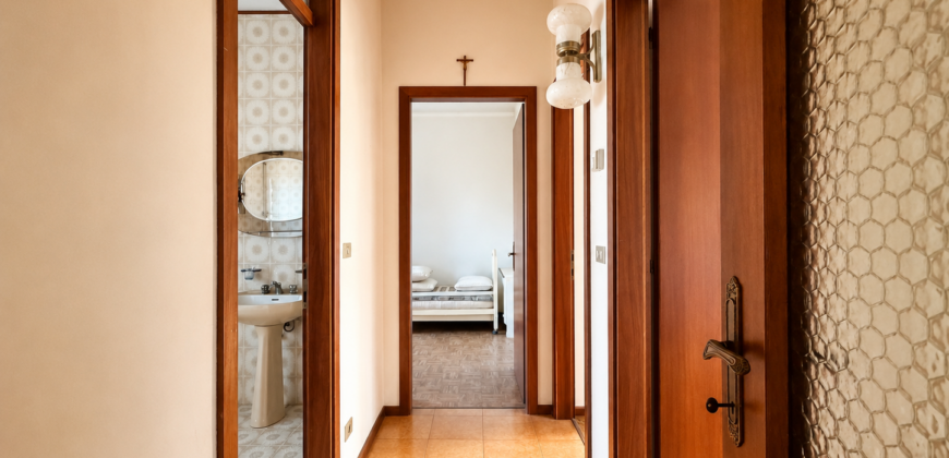 Villa indipendente da ristrutturare