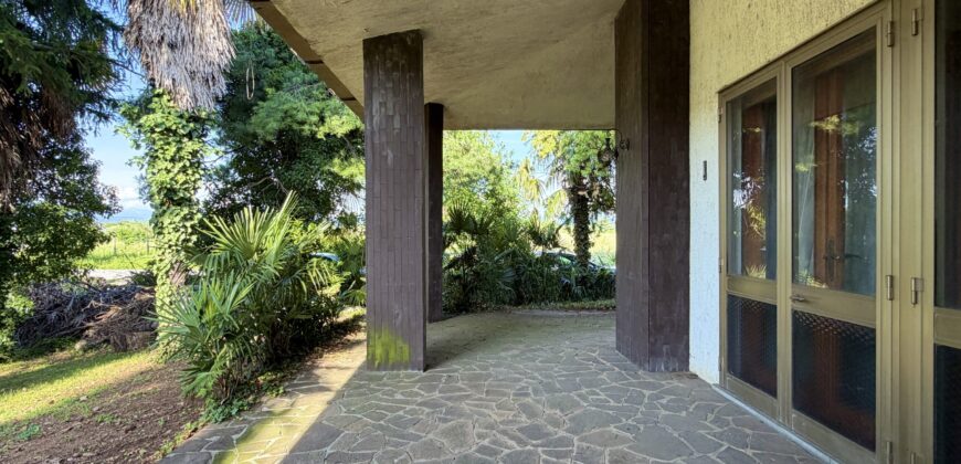 Villa indipendente da ristrutturare
