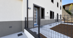 Nuovo Bicamere Con Giardino